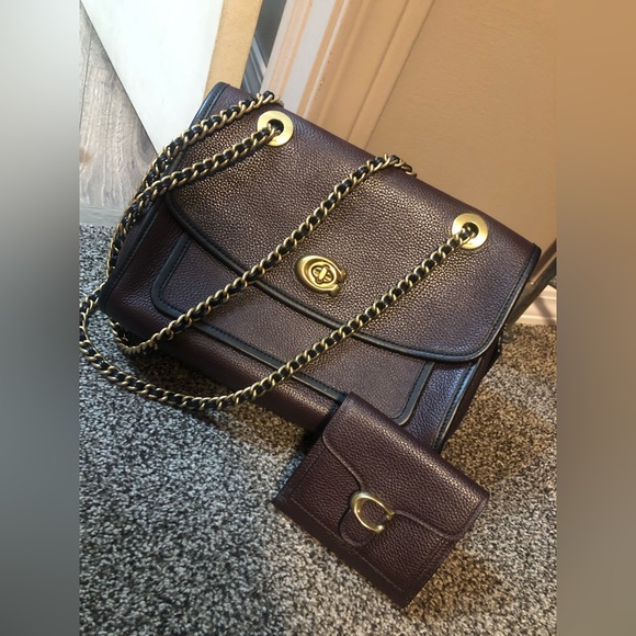 Coach Handbags - Beautiful burgundy colored Coach purse & matching wallet! ✨